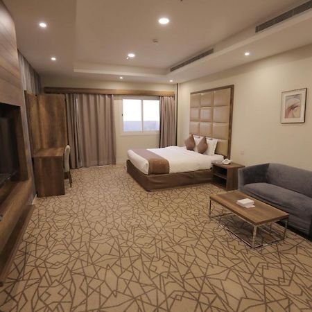 Broad Almkan Apart Hotel 塔伊夫 外观 照片