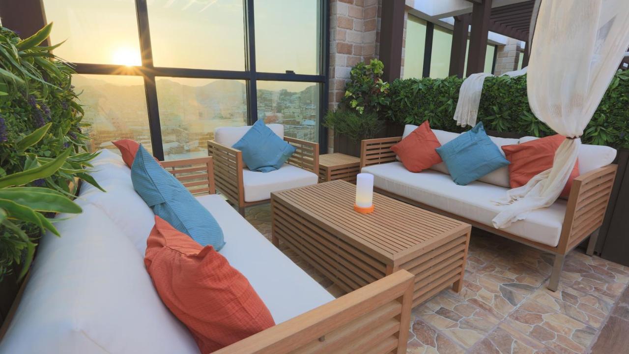 Broad Almkan Apart Hotel 塔伊夫 外观 照片