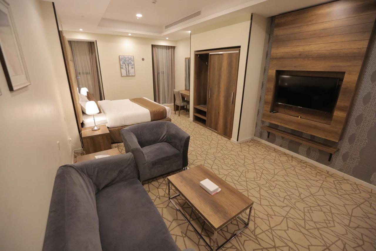 Broad Almkan Apart Hotel 塔伊夫 外观 照片