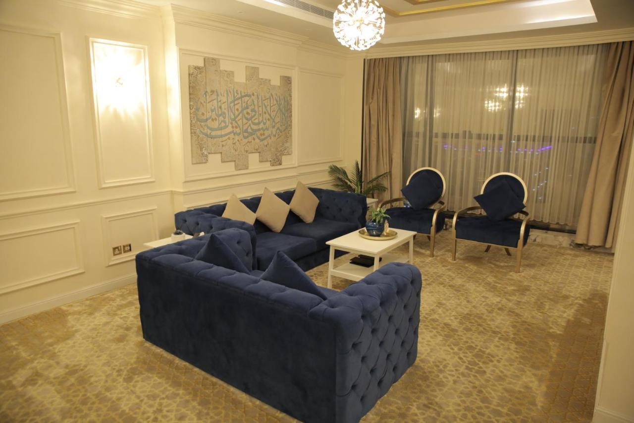 Broad Almkan Apart Hotel 塔伊夫 外观 照片