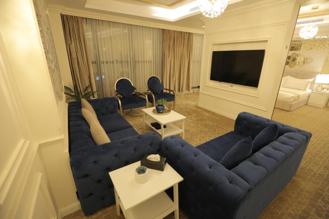 Broad Almkan Apart Hotel 塔伊夫 外观 照片